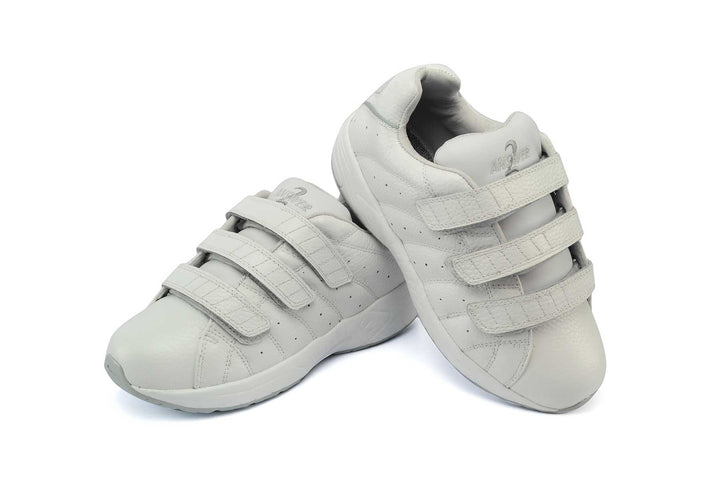 558 - Answer2 Men's Athletic Walking Shoes White/Silver
